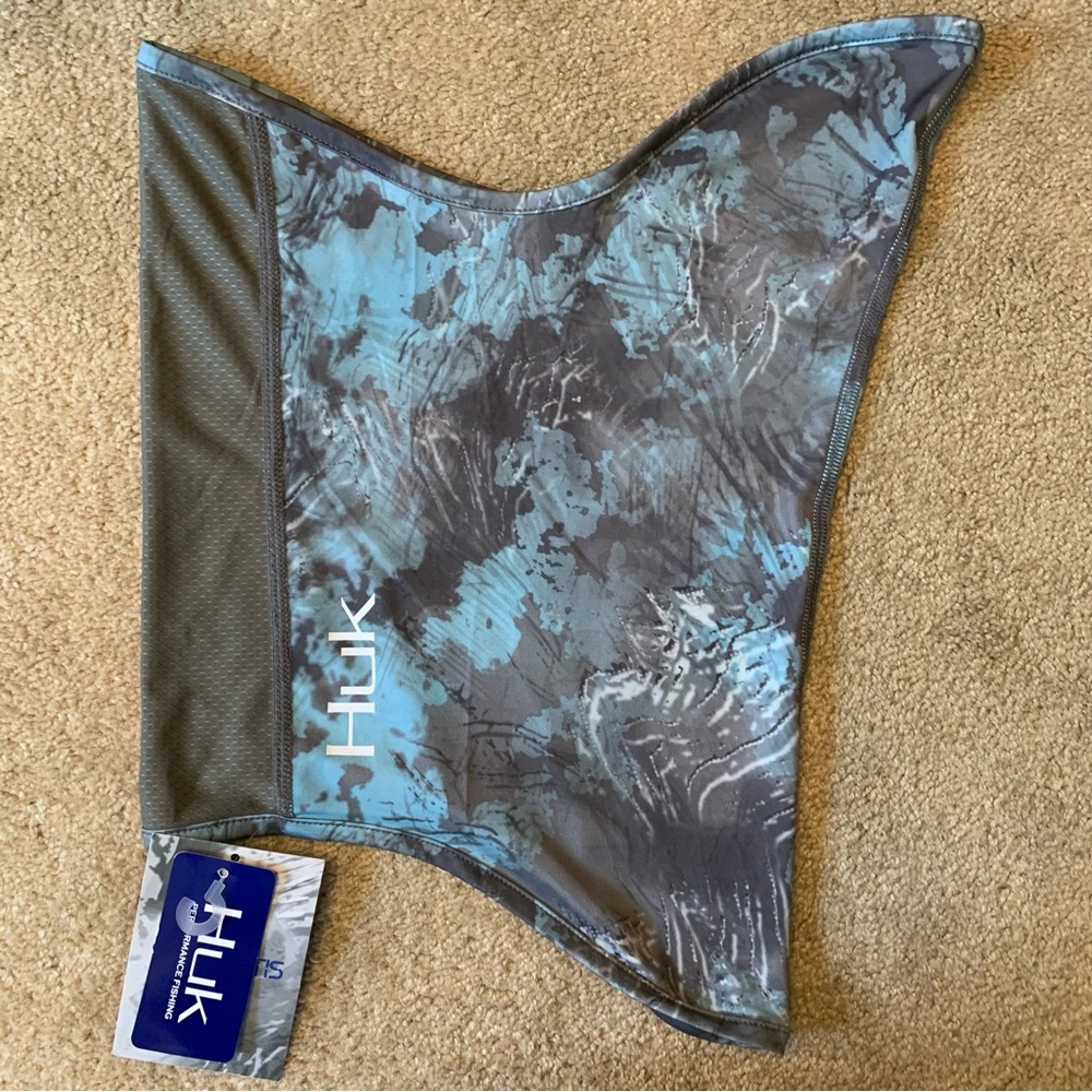 Huk Fishing Gaitor NWT